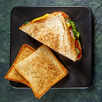 Toast per pranzo veloce al Plaza Cafè